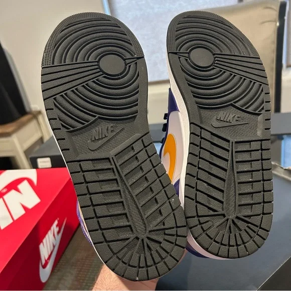 Jordan 1 Mid Size 10 Lakers (DQ8426-517) - Picture 7 of 7